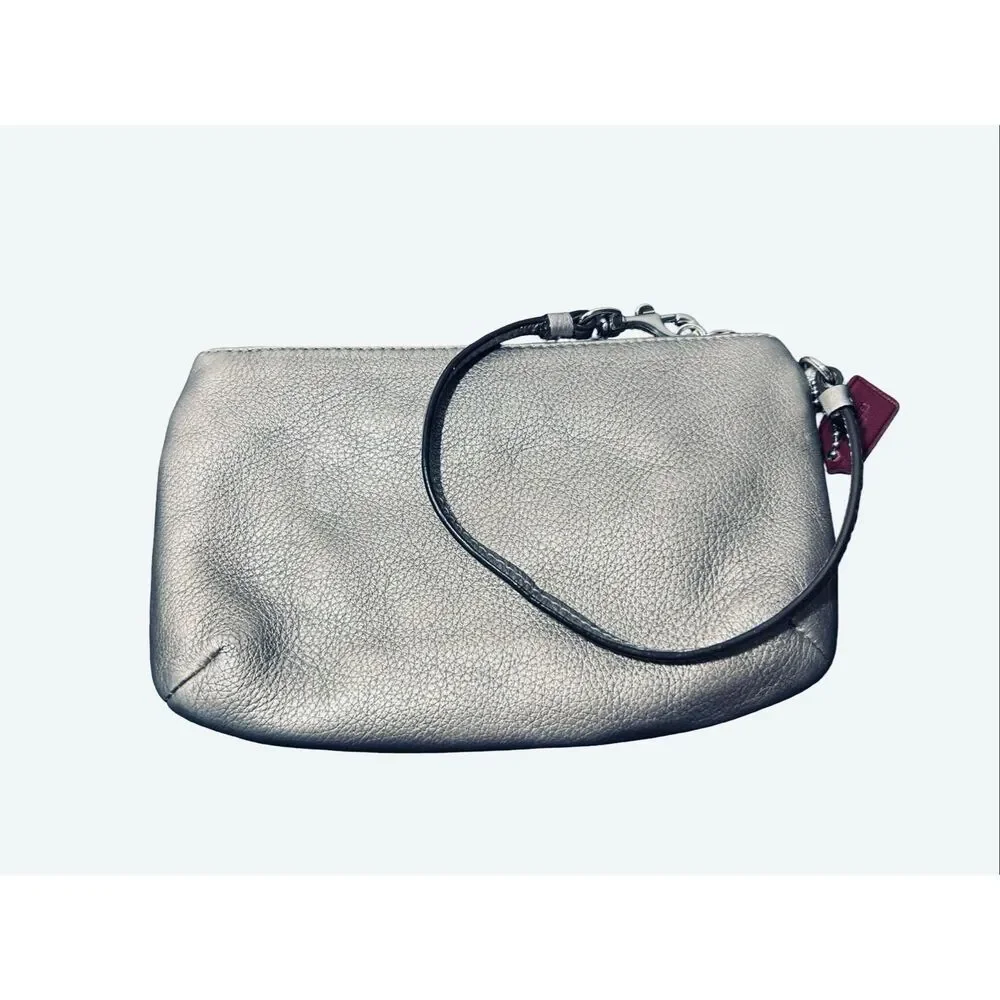 Coach Vintage Leather Metallic Wristlet